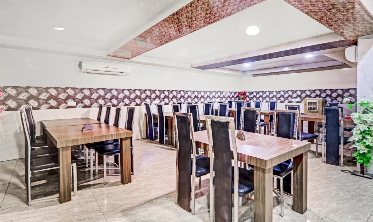 Treebo Taj Dream Hotel Агра Екстериор снимка